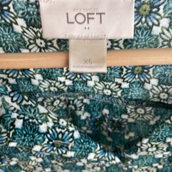 LOFT Shirt - Picture 3 of 4